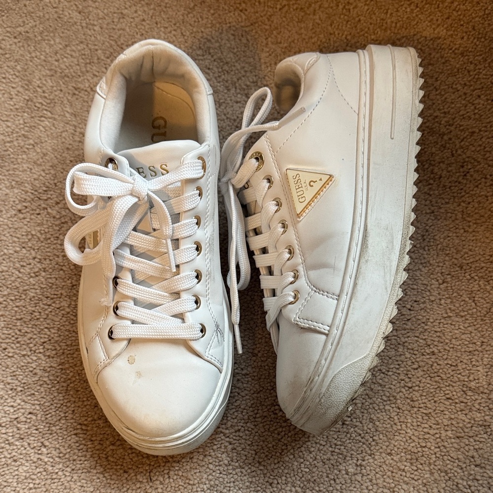 Guess White Low-Top Platform Lace-Up Sneakers